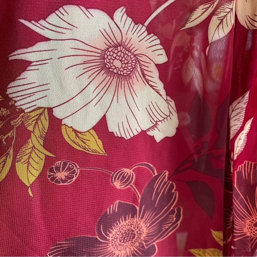 Avenue Studio floral top with matching cami - Picture 2 of 7